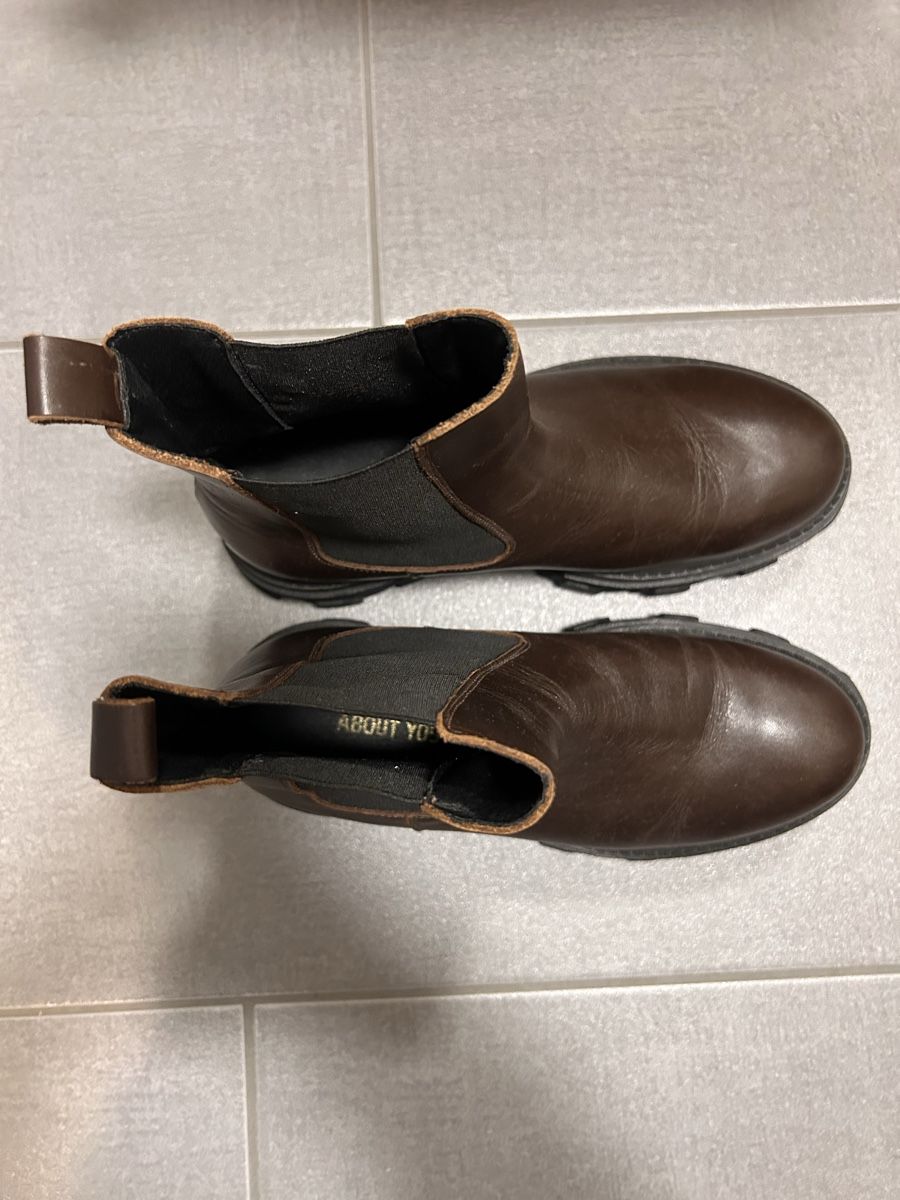 Scarpe da donna: Braune Lederstiefel About You – Usato da Winterthur venduto da ame_k6hm 1