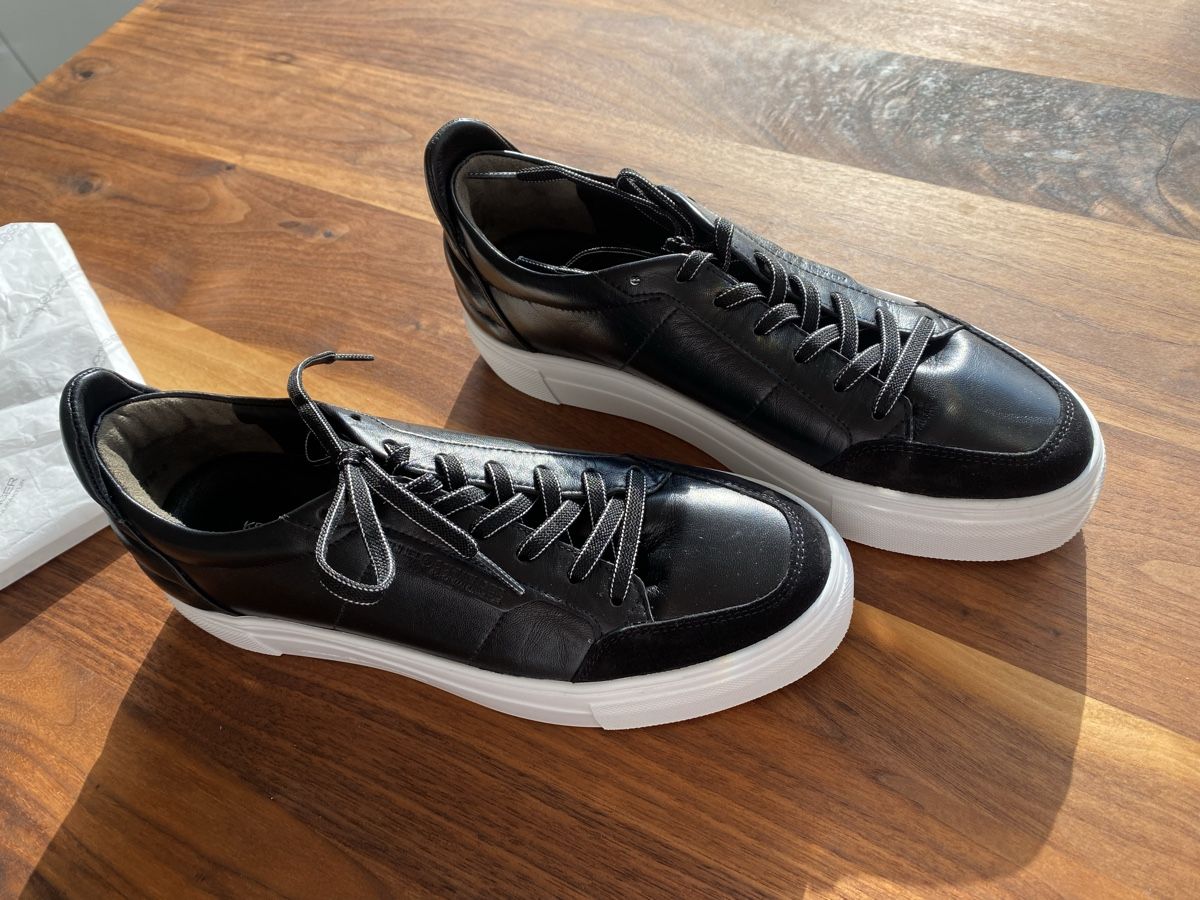 Scarpe da donna: Sneakers Damen schwarz Gr5 – Usato da Muhen venduto da Sonnenerbse 5