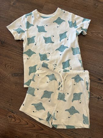Schönes Pyjama Gr. 86, Neu