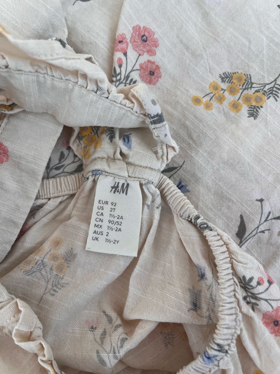 H&M Kleider & Röcke: Robe Hetm taille 92cm – Gebraucht aus Lausanne von eme_5z9v 2