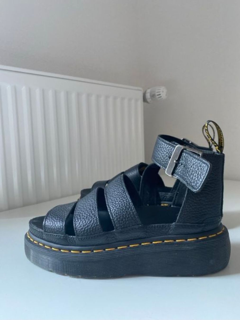 Dr. Martens Scarpe da donna: Sandales Dr Martens Clarissa noires 37 – Usato da Genève venduto da Audrey_Mag 1