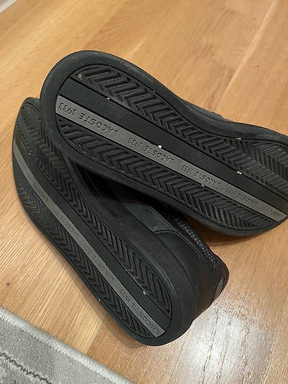 Lacoste Scarpe per ragazzi: Lacoste Sneaker schwarz Leder 39,5 – Usato da Aesch BL venduto da Sushilover 3
