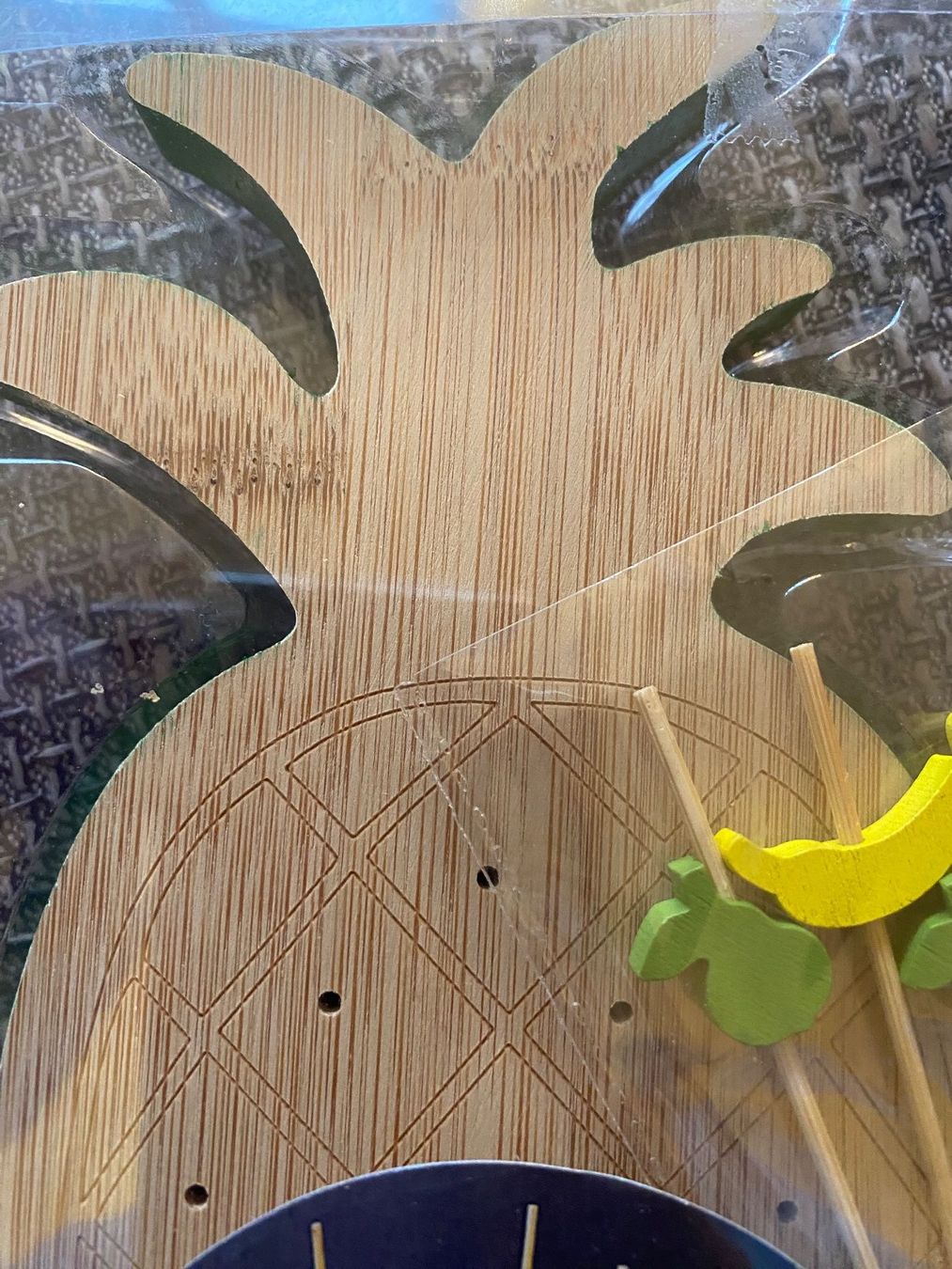 Migros Elettrodomestici da cucina: Apéro-Brett mit Picks in Ananasform / Planchette p. apéritif – Nuovo e nell'imballaggio originale da Gümligen venduto da Farrolito 6