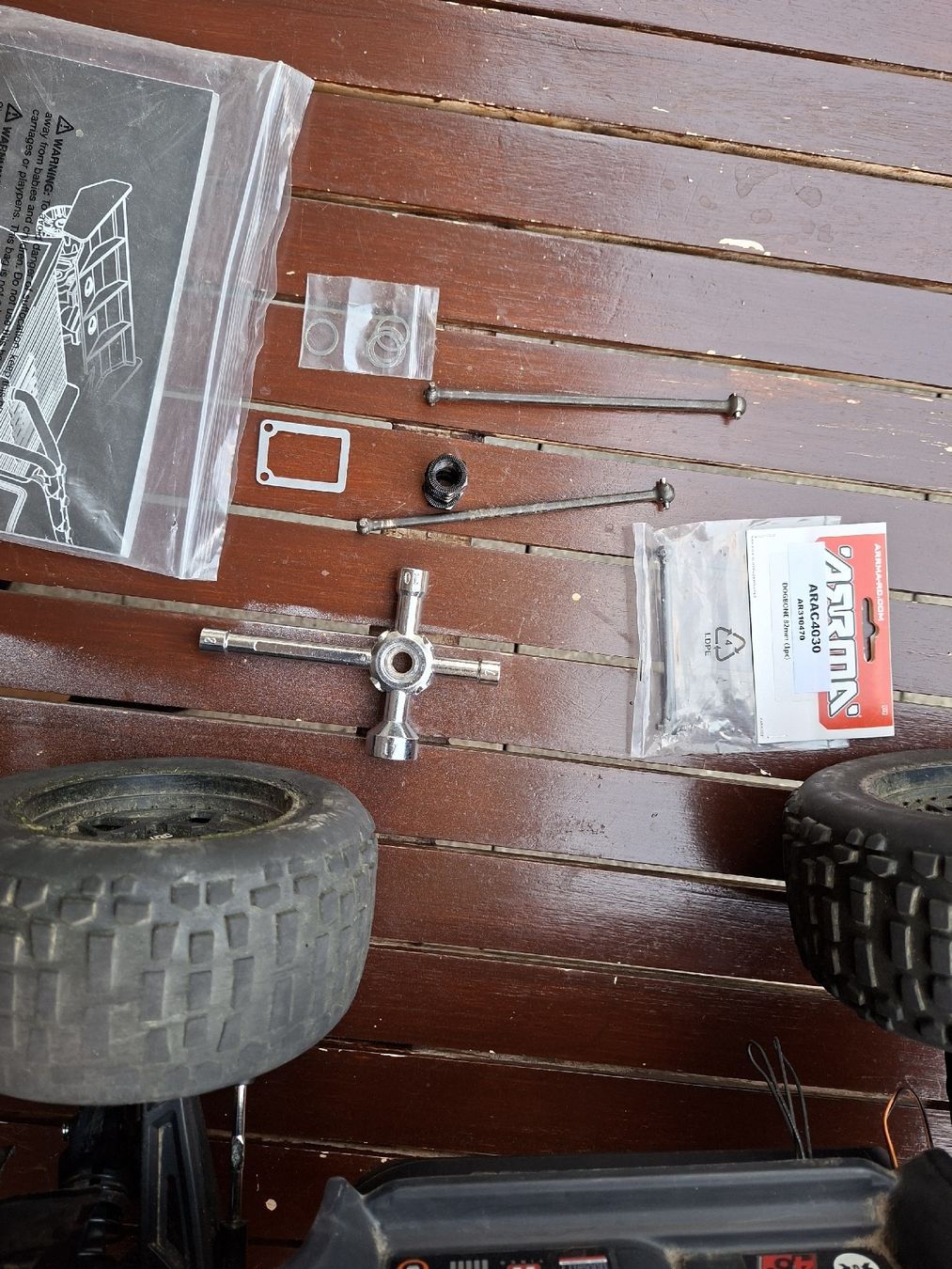Arrma Modellismo RC: RC Auto Arrma Notorious 4WD mit Zubehör – Difettoso da WINTERTHUR venduto da MAMI210 1