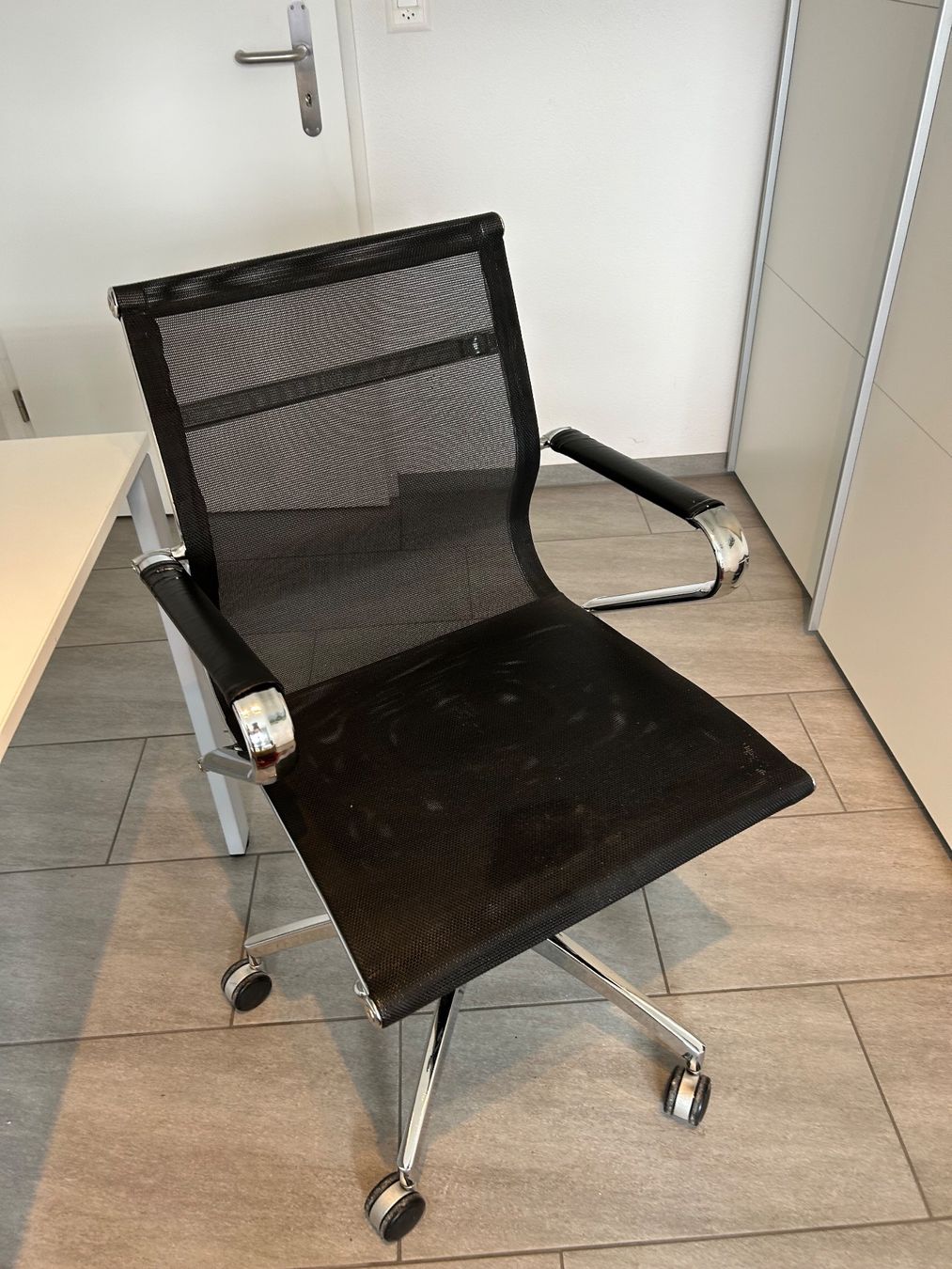 Pfister Sedie: Ergonomischer Bürostuhl von Pfister – Usato da Adliswil venduto da car_5pms 1