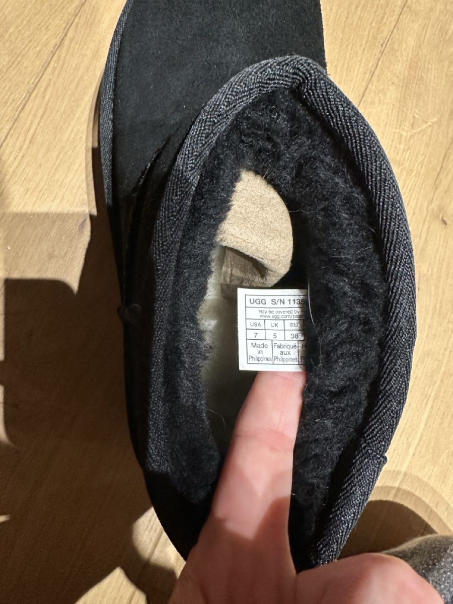 Ugg Damenschuhe: UGG Platform Boots New – Neu (gemäss Beschreibung) aus Kriens von lau_xk77 2