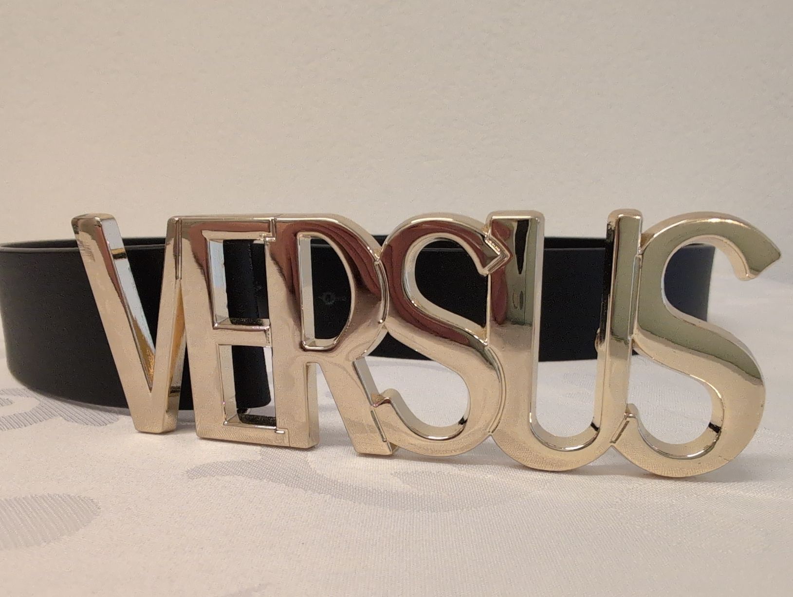 Versace Cinture: Versace Gürtel, Leder, schwarz, 90 – Nuovo (secondo la descrizione) da Zürich venduto da rom_zh
