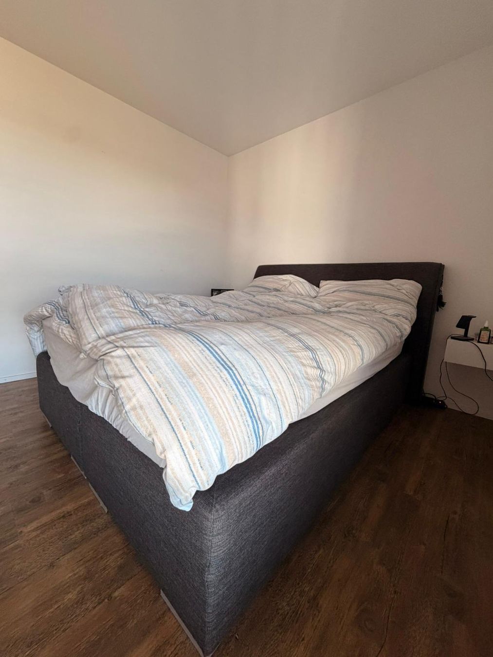 Livique Betten: Boxspringbett komplett 160x200 mit Topper – Gebraucht aus Mägenwil von sportiv 4