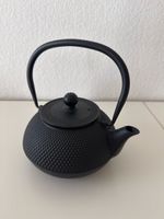 Neue Teekanne aus Gusseisen