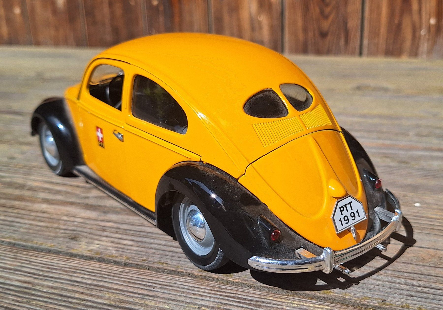 Solido Modellini d'auto: VW Käfer 1:17 Solido, Schweizer Post, Modellauto – Usato da Weinfelden venduto da JoeBaer 2