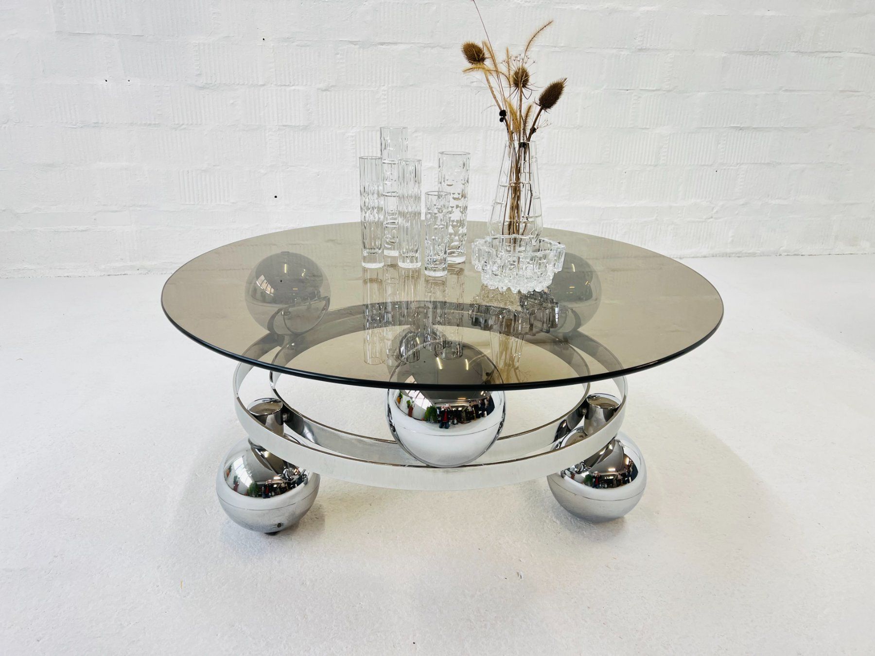 Tavoli: Vintage Space Age Couchtisch - Orbit Style – Usato da Walzenhausen venduto da stilvollwohnen 3