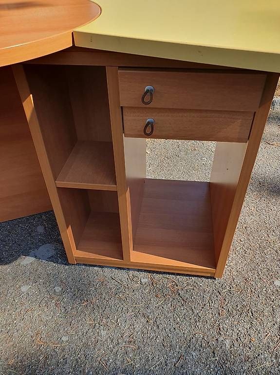 Bureaux: Pult – D'occasion à Worb par Kalkrohr 1
