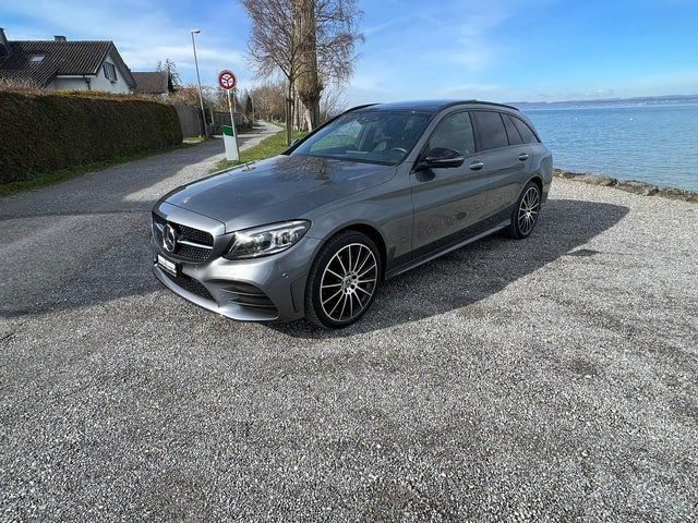 MERCEDES-BENZ C 200 SWISS STAR AMG-LINE 4x4 / CH-FAHRZEUG