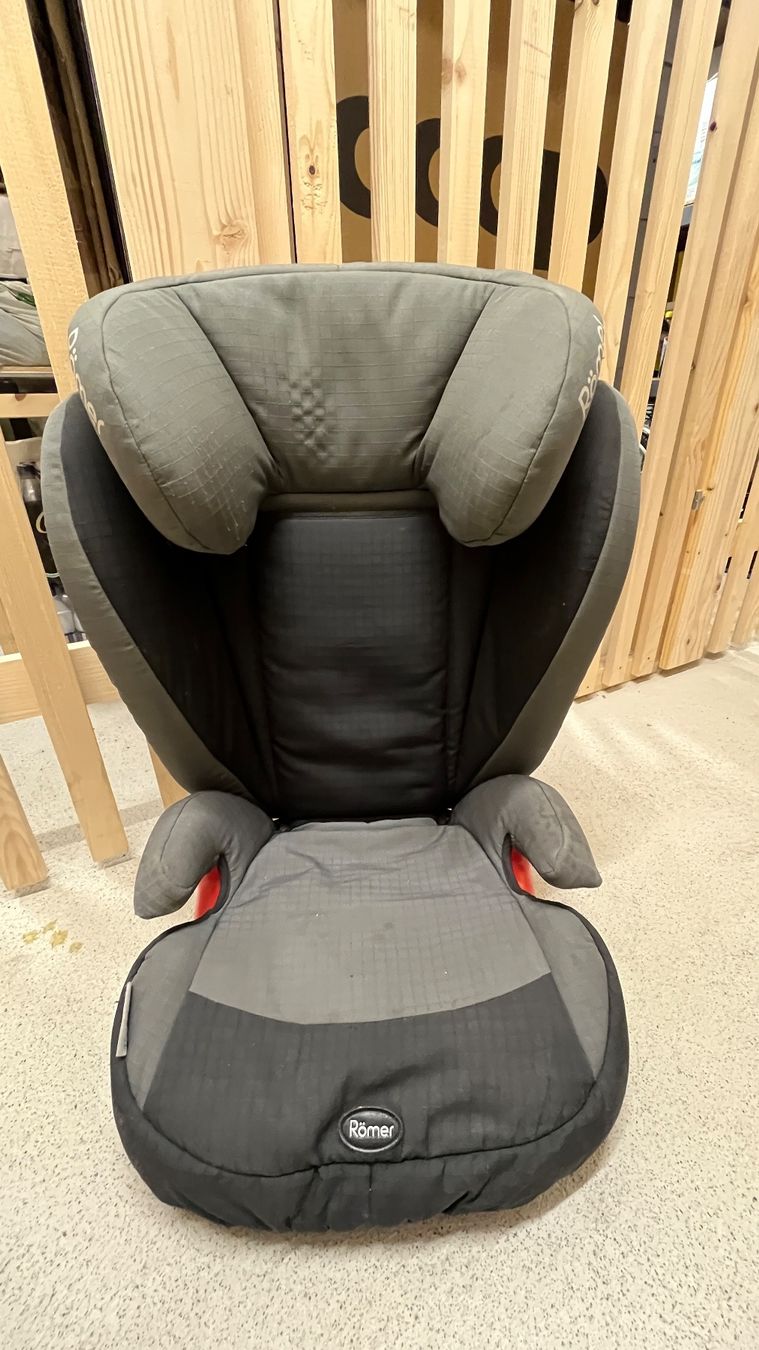 Britax Römer Seggiolini per auto: Baby/Kinderautositz – Usato da Zürich venduto da mic_25dl 3