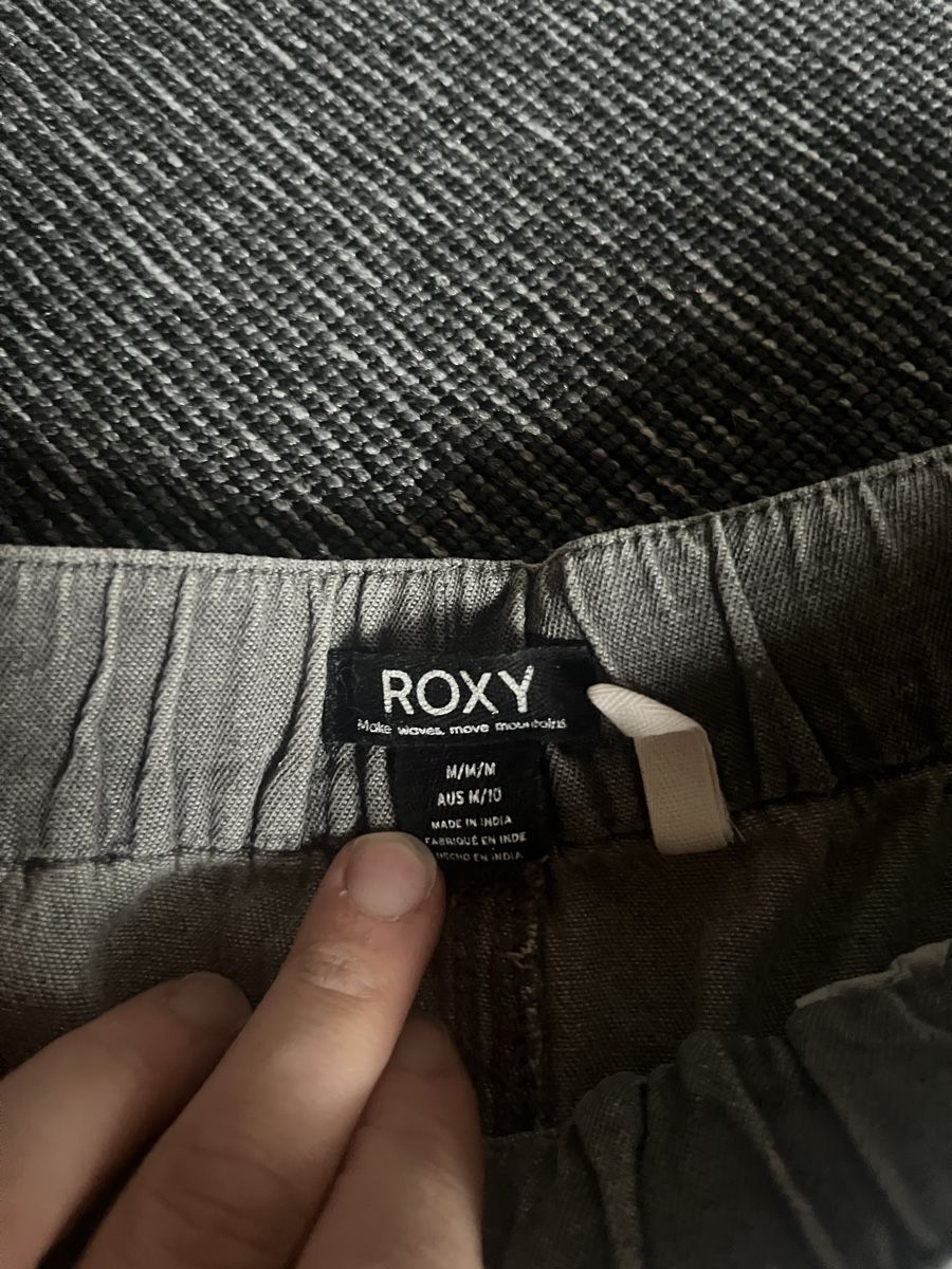 Roxy Pantaloni: Roxy Hose, Grösse M – Usato da Innertkirchen venduto da salmalo 1