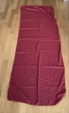 Schal, rot mit Rentieren, 170x65 cm