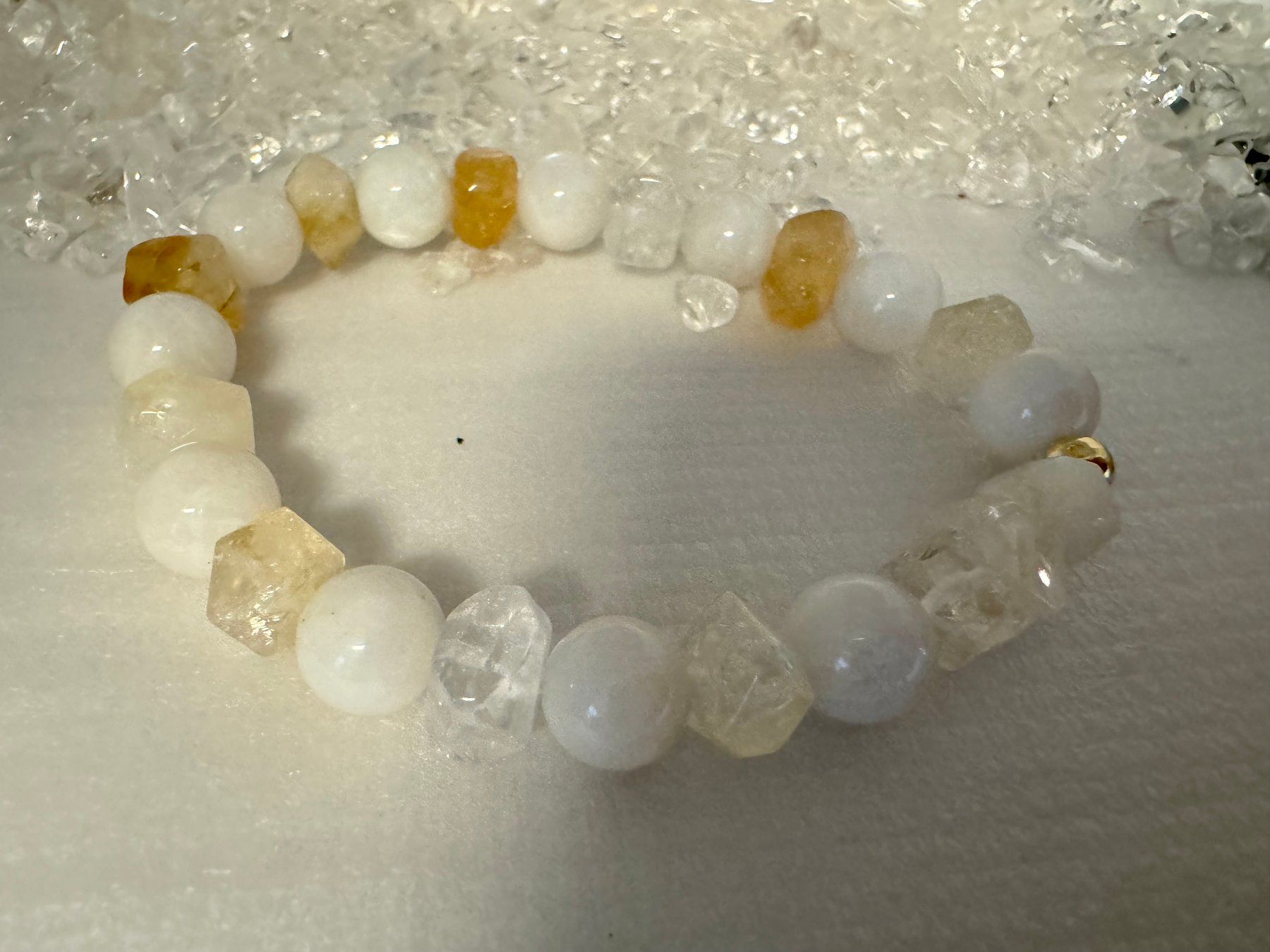 Armbänder & -reifen: Armband Citrin, Mondstein, Bergkristall – Neu (gemäss Beschreibung) aus Biberist von tl-schmuck
