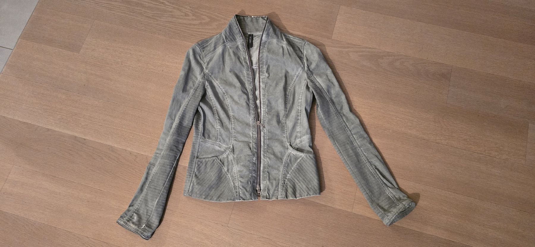 Marc Cain Giacche: toller Blazer von Marc Cain – Usato da Amlikon-Bissegg venduto da Schnuefeli4