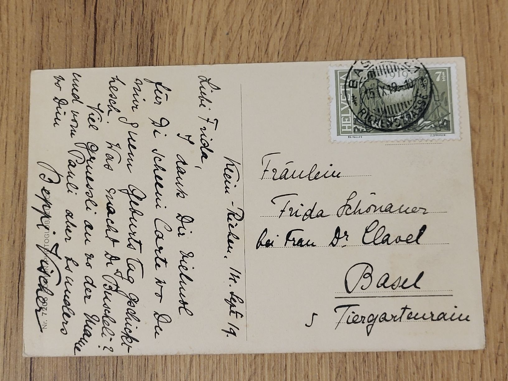 Cartoline postali: Alte Ansichtskarte Basel Mittlere Brücke mit Stempel 1919 – Usato da Allschwil venduto da Uhrenbinz 1
