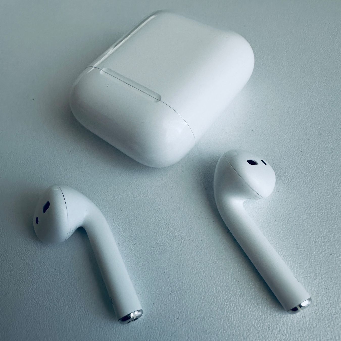 Apple Cuffie: Original Apple AirPods 2 Kopfhörer Wireless Lightning Kabel – Usato da Basel venduto da MY.AIRPODS.SHOP 7