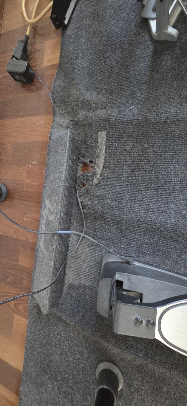 Alesis Strumenti musicali: Batterie  – Usato da Morges venduto da Mlmc 2