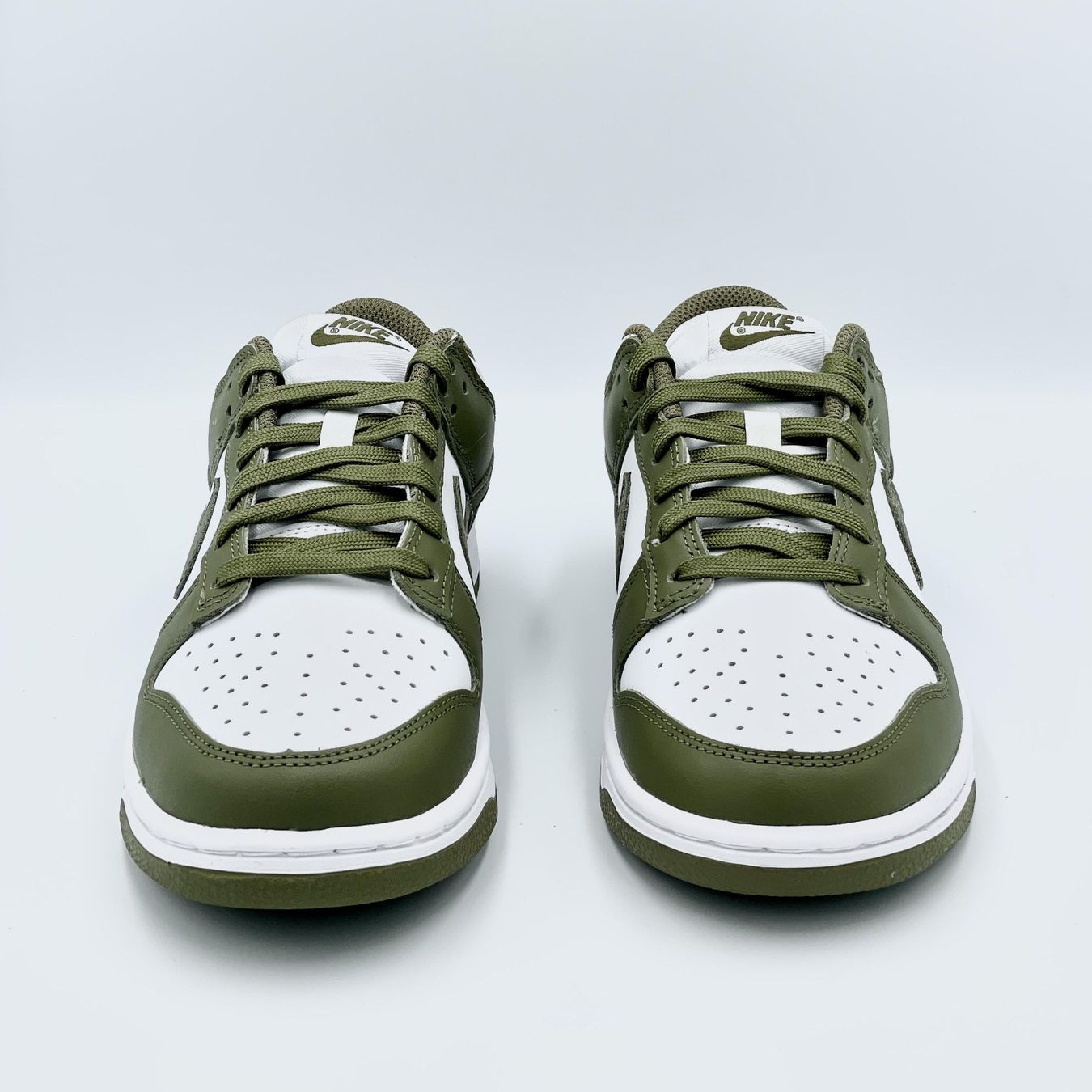 Nike Scarpe da donna: Nike Dunk Low Medium Olive EU 42 – Nuovo e nell'imballaggio originale da Erlinsbach venduto da sasneakers 3