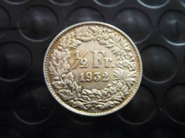 1/2 Fr.  1932