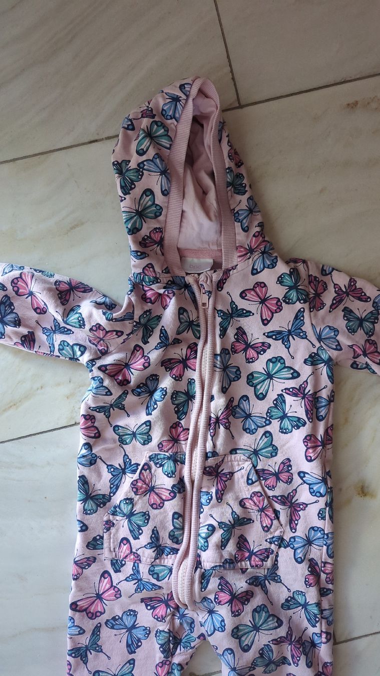 Ensembles: Süsser Mädchen Spielanzug Grösse 98 – D'occasion à Neuheim par sh0_gbz7 1