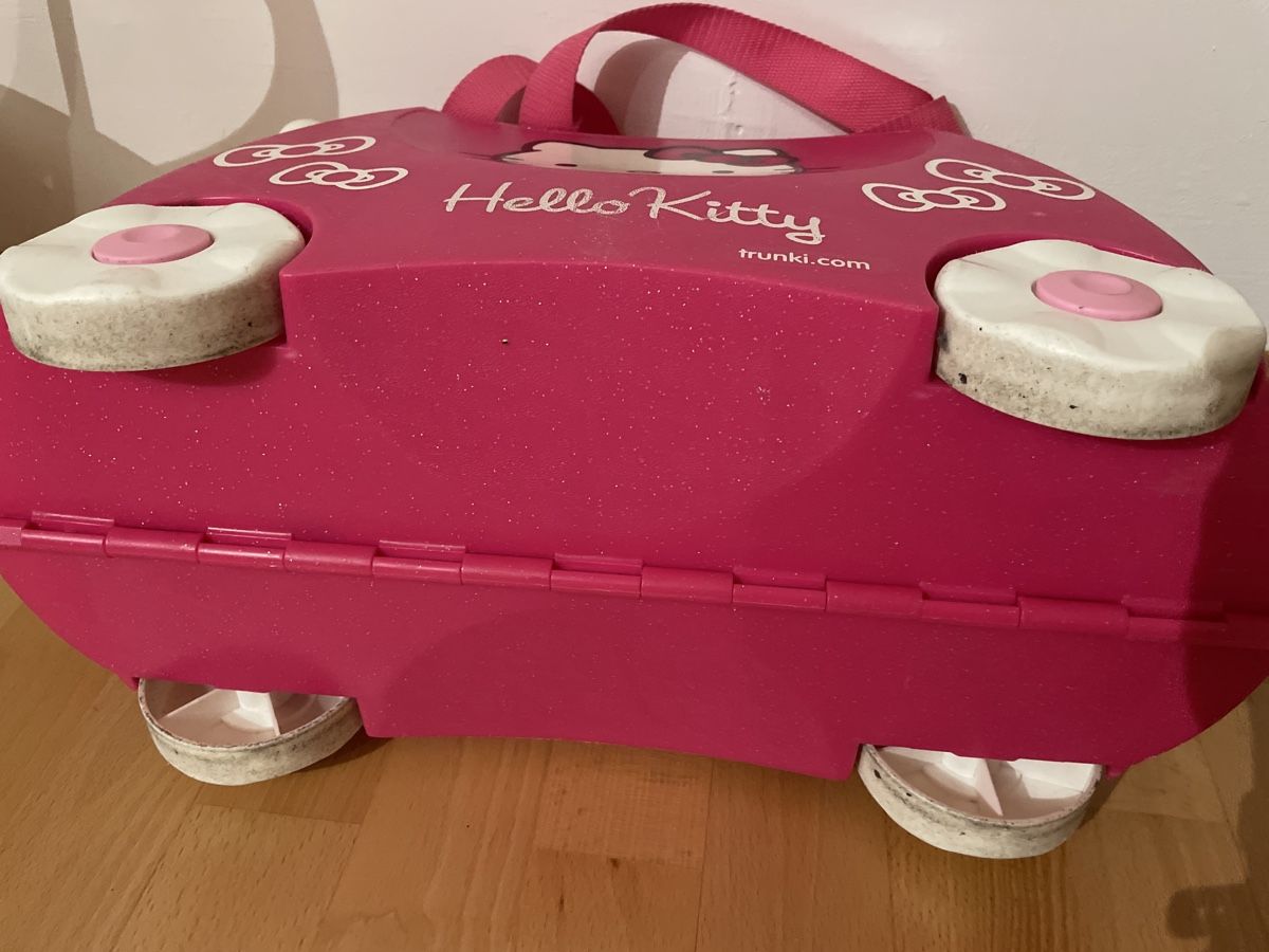 Trunki Reisekoffer: Hello Kitty Trunki Kinderkoffer Rollkoffer – Gebraucht aus Zürich von NutzD 1