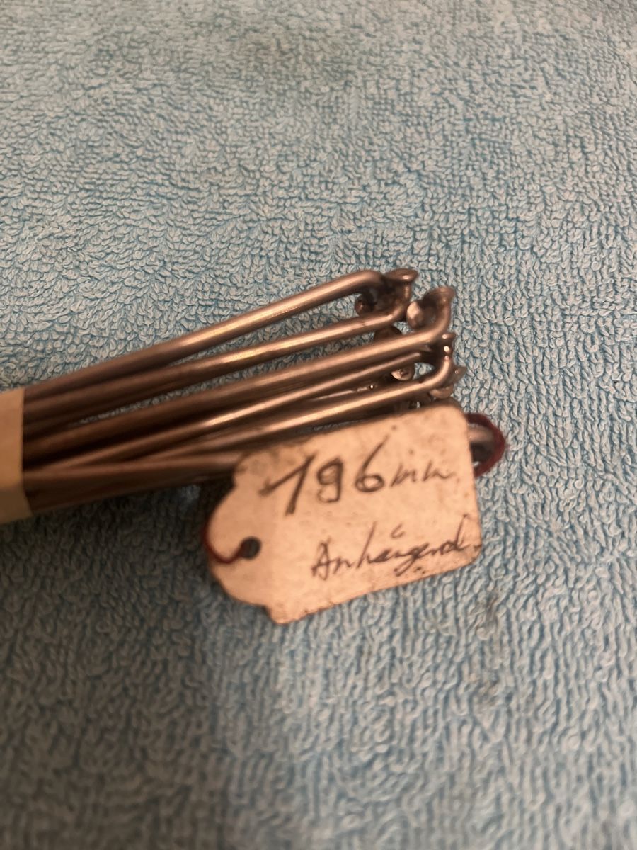 Parti ricambio per ciclomotori: Speichen länge 196mm Durchmesser 2.5mm – Usato da Fahrni b. Thun venduto da Bergers_occasionen 1