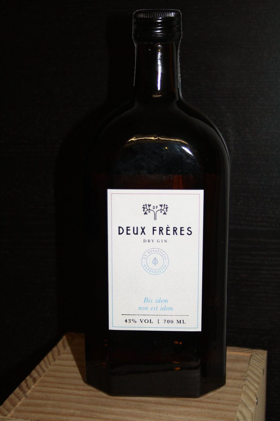 Spirituosen: Gin Deux Frères 7 DL – Neu (gemäss Beschreibung) aus Reinach BL von Runni