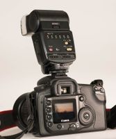 Canon EOS 20D + EF-S 18-55mm Objektiv + Speedlite 420EX