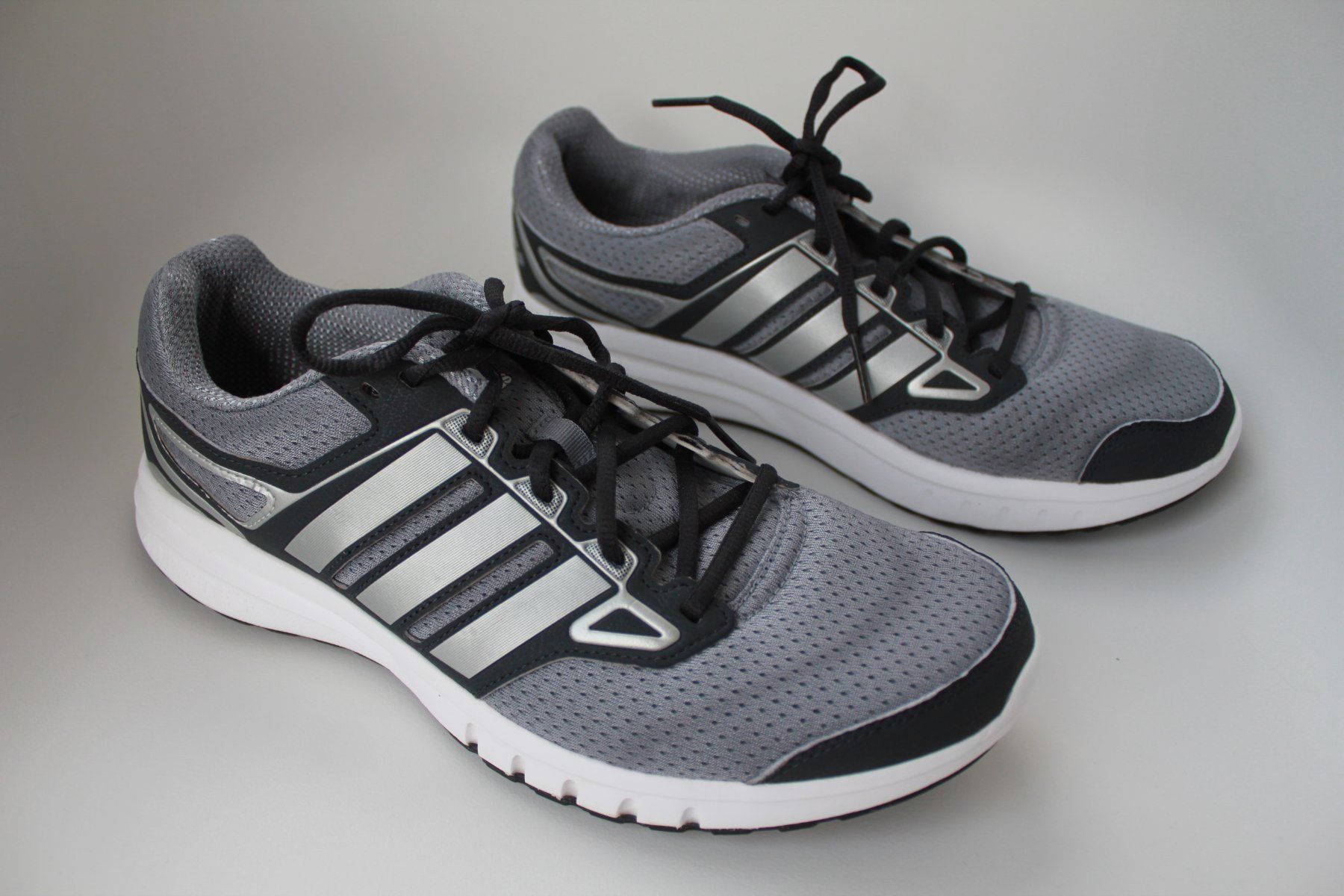 Adidas Scarpe da uomo: Baskets Adidas running   t. 43 1/3 – Usato da Peseux venduto da Gilloss 2