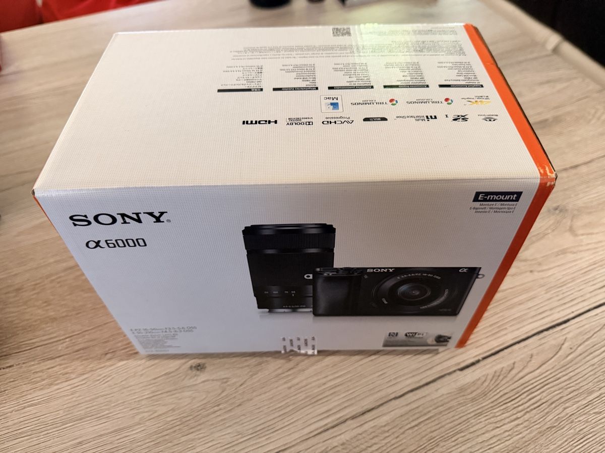 Sony Fotocamera: Sony Alpha 6000 Set: Kamera, Objektive, OVP, Ladekabel – Usato da Baldegg venduto da SHEEL 4