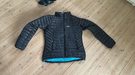 Rab Daunenjacke Grösse S, Schwarz, Top Zustand,