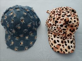 Kleiderpaket mit 2 Caps, NEU!