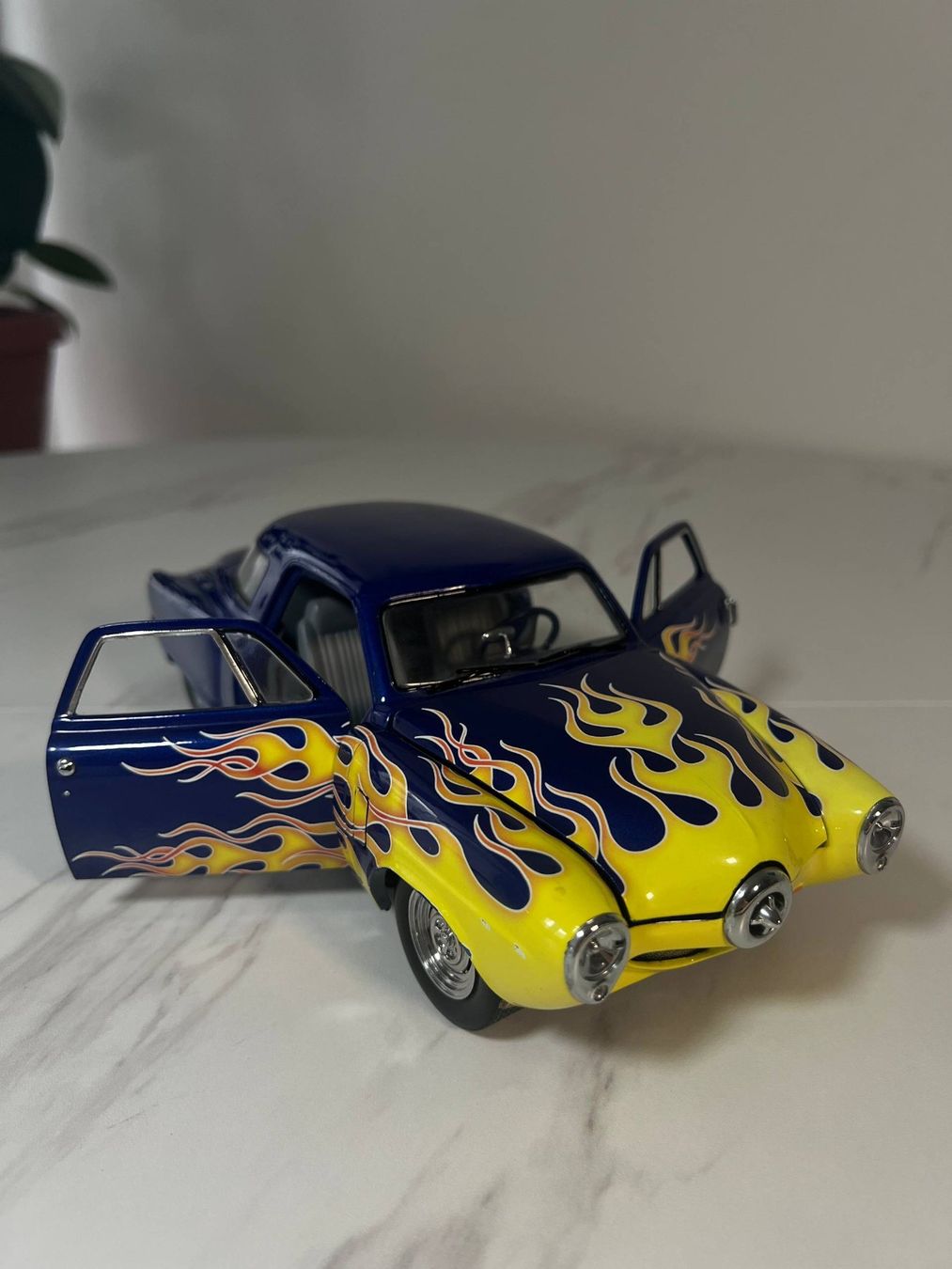 Modellini d'auto: Highway 61 Studebaker Custom Rod 1950, 1:18 – Usato da Basel venduto da hol_8ldp 5