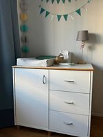 Grosse, stabile Wickelkommode