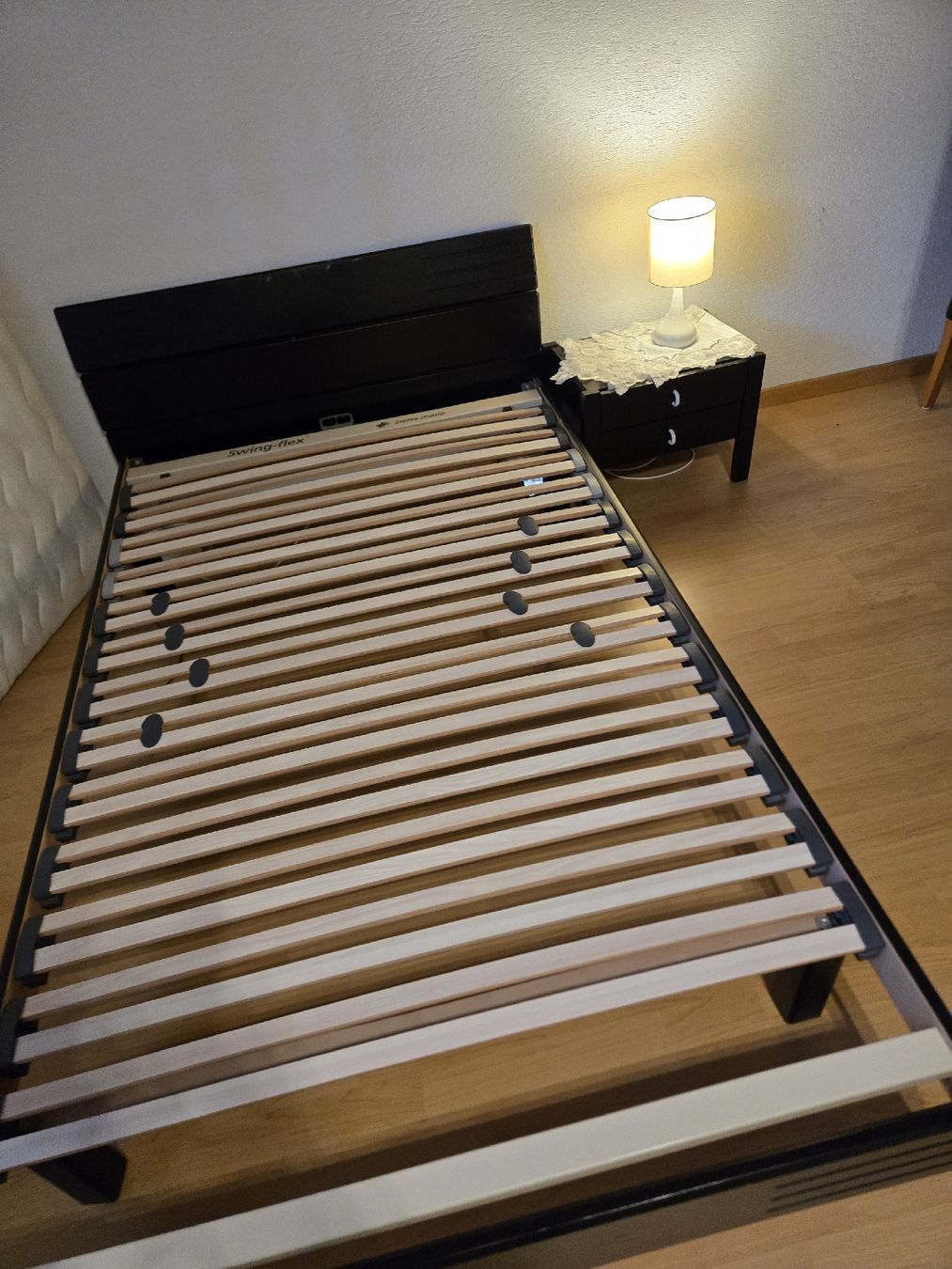 Bico Betten: Bettgestell schwarz mit Lattenrost Swing-flex swiss made  – Gebraucht aus Grünenmatt von Brauni2 2