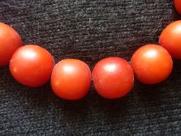 Bakelit Halskette, Kette, 20 Kugeln rot, antik,  30er Jahre