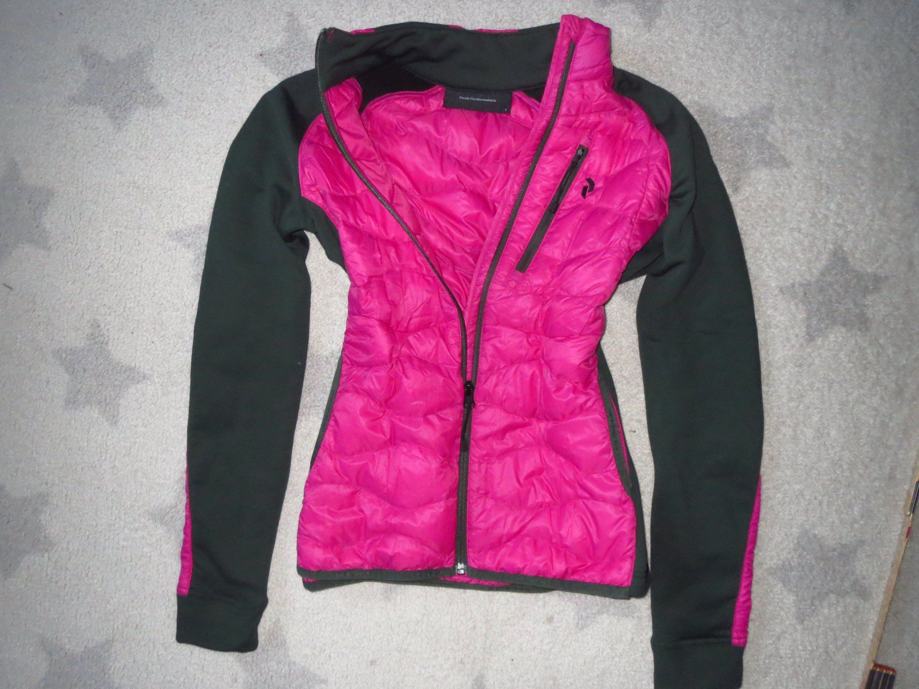 Peak Performance Giacche: NEUE PEAK PERFORMANCE Damen Stepp Jacke Gr S – Nuovo (secondo la descrizione) da Kiental venduto da Anna8702 2