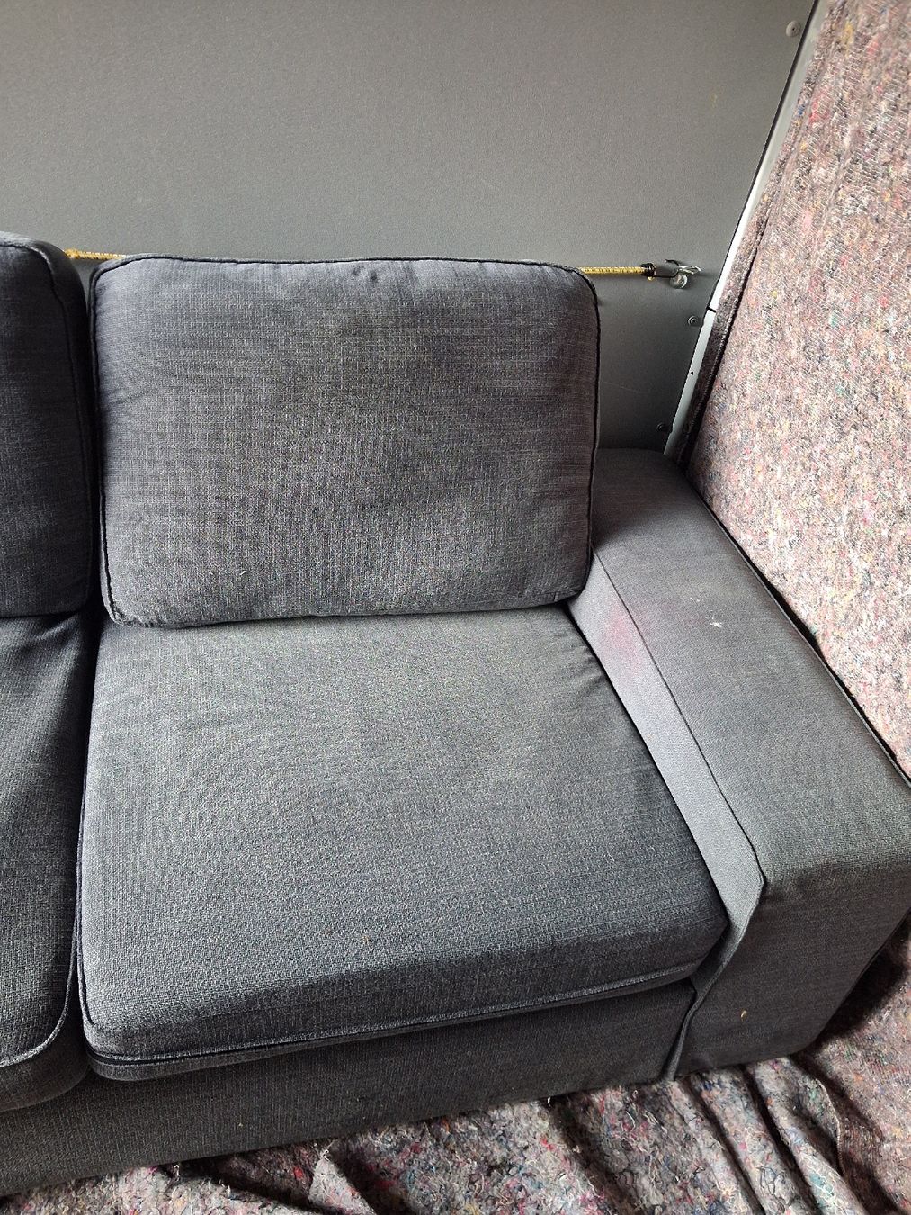 Sofas: Sofa grau 2-Plätzer guter Zustand – Gebraucht aus Neuhausen am Rheinfall von Shine7878 2