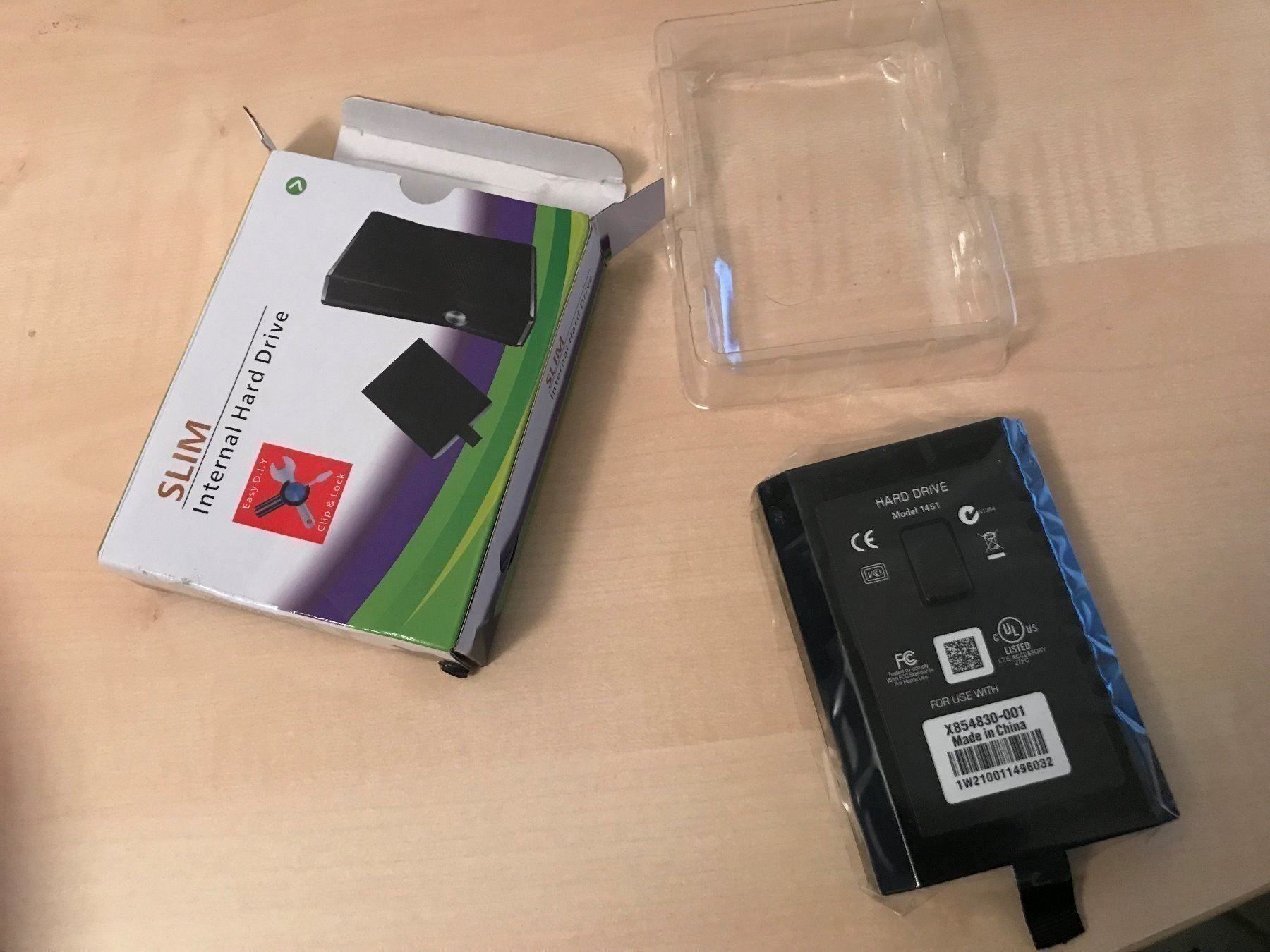Dischi rigidi: Xbox 360 Slim Festplatte 320 GB Neu – Nuovo e nell'imballaggio originale da Arisdorf venduto da comestibles