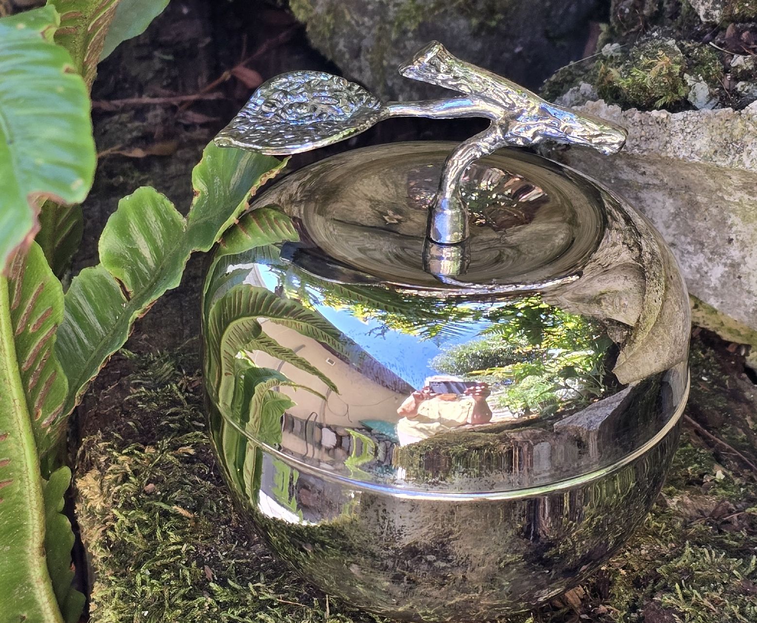 Sculptures & Statues: Versilberter Apfel  – D'occasion à Walkringen par Vanuca 2