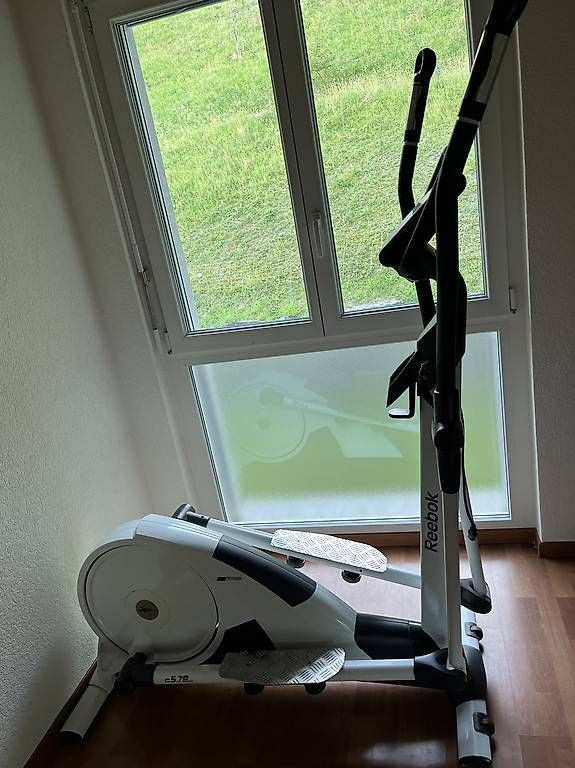 Vélos d'appartement: Reebok C5.7e, crosstrainer / vélo elliptique. – D'occasion à Choëx par car_stl6 2
