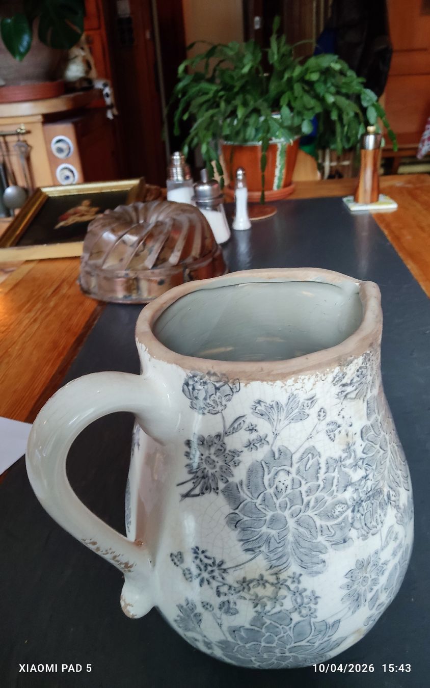Caraffe: Cruche Chic Antique, Danemark. Déco florale bleue. – Usato da Tavanasa venduto da inf_9wlc 1