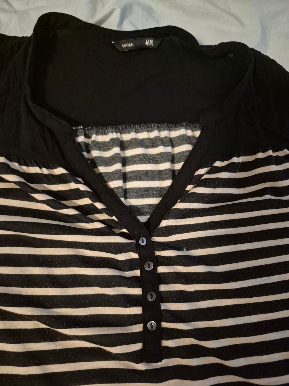 H&M T-shirt: H&M MAMA Brustweite bis 110cm, Stillknöpfe – Usato da Zürich venduto da Korallenfisch 1