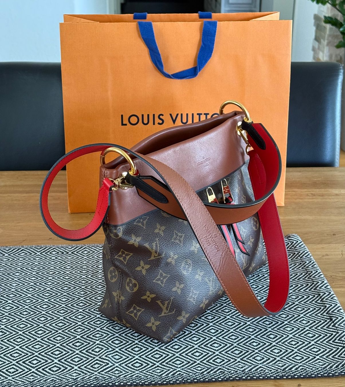 Louis Vuitton Taschen für Damen: Louis Vuitton Tuilleries Besace PM – Gebraucht aus Reinach AG von RobbisB 2