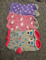 Neu! 4 Paar trendige Socken ca Gr 35 - 39