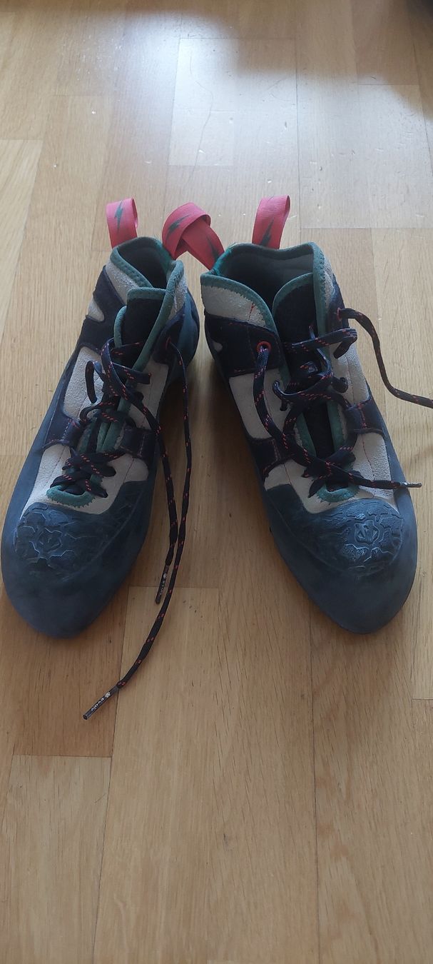 Herrenschuhe: Kletterschuhe Evolve – Gebraucht aus Bern von Piedritas